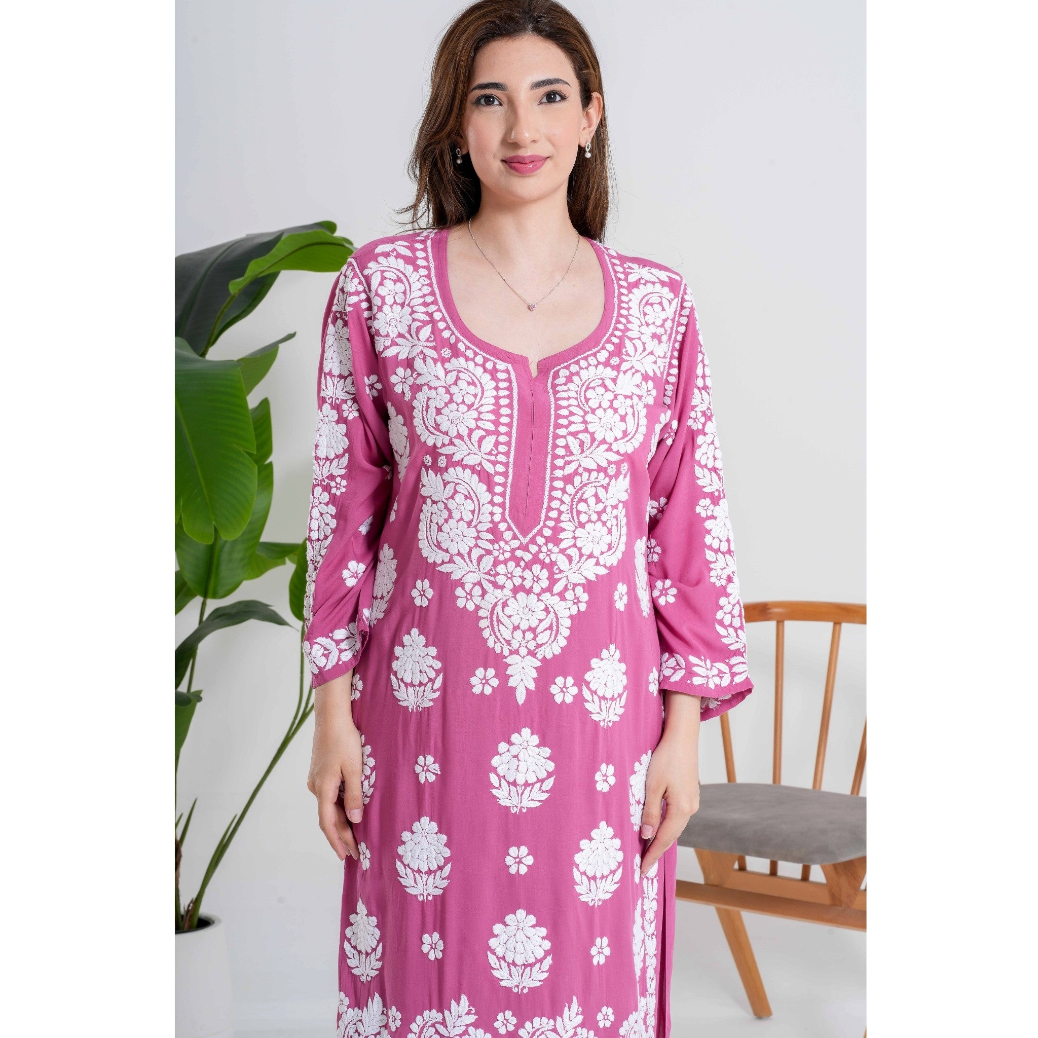 Gulaabi Saaz-Blush Pink Chikankari Handcraft suit