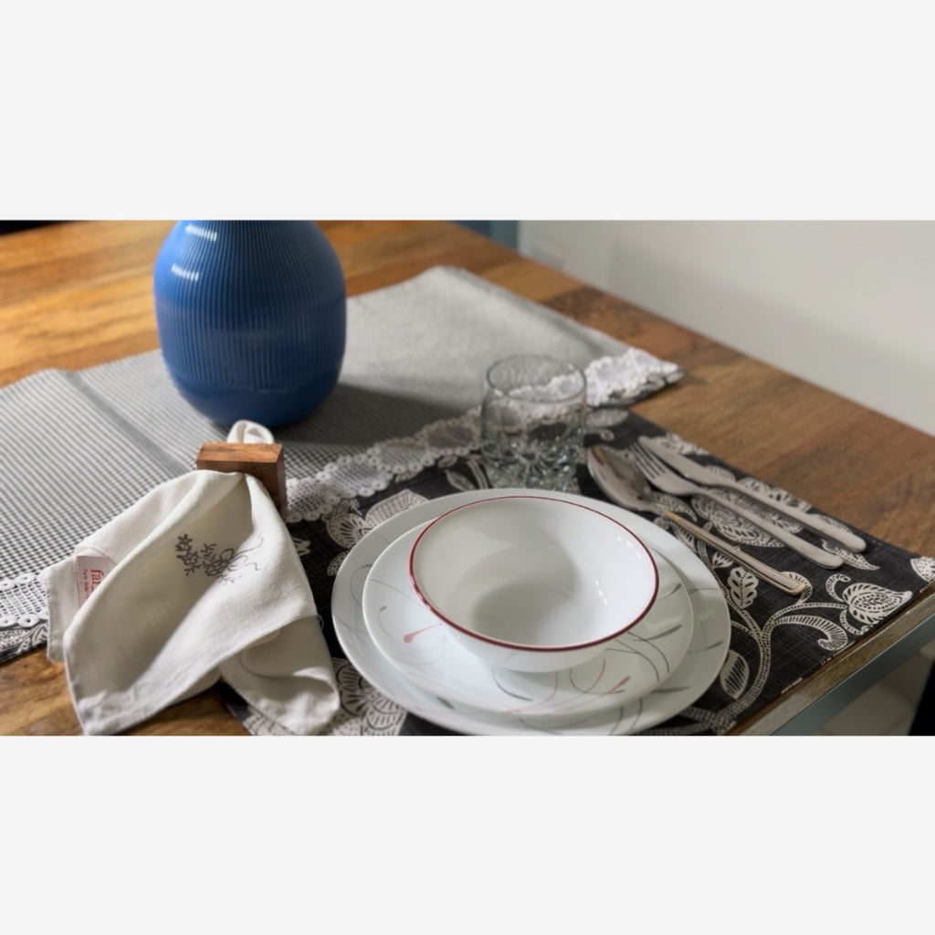 Printed  check table Decor set