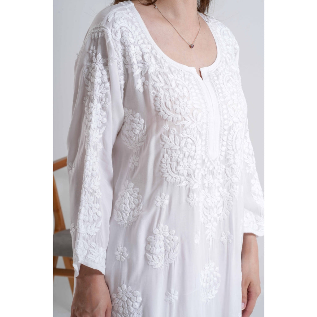 Safa – White Handcrafted Chikankari set
