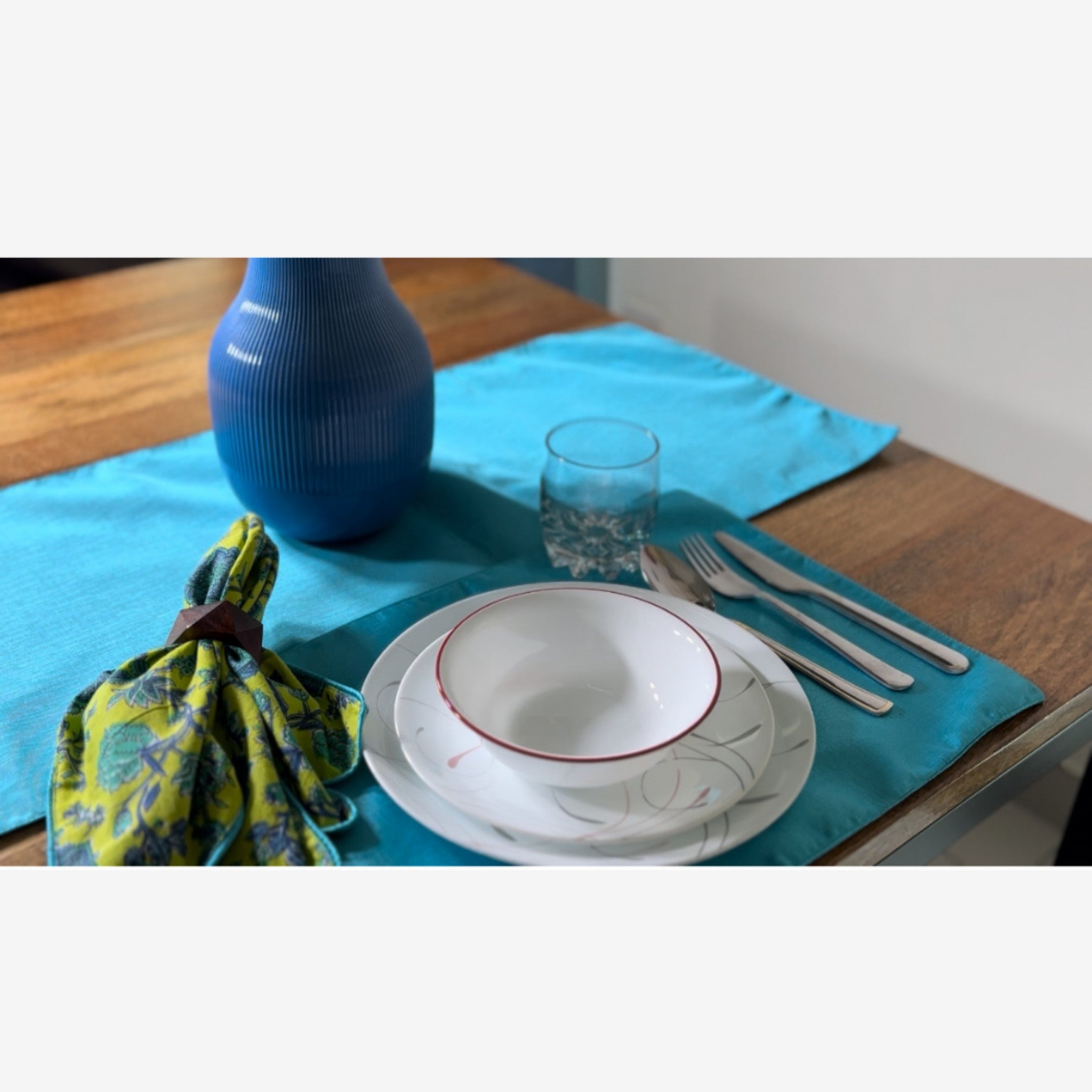 Cyan Table Decor set of 4