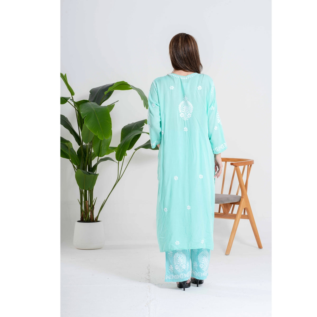 Neelam Sea Green Handcrafted Chikankari Set
